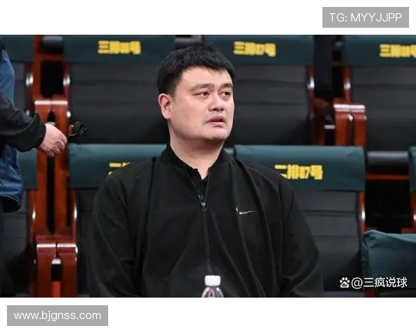 董老师与姚明的篮球之路：师生情深共筑梦想的传奇故事